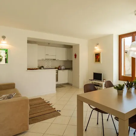 Apartment Casa Degli Angeli By Interhome Gravedona